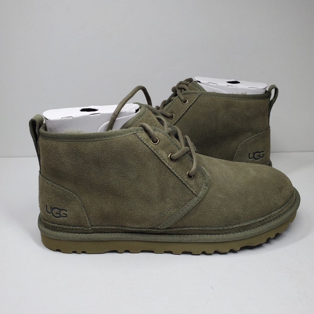 UGG Neumel Olive Green Shearling Chukka Ankle Boots. USED. Worn 2-3 times